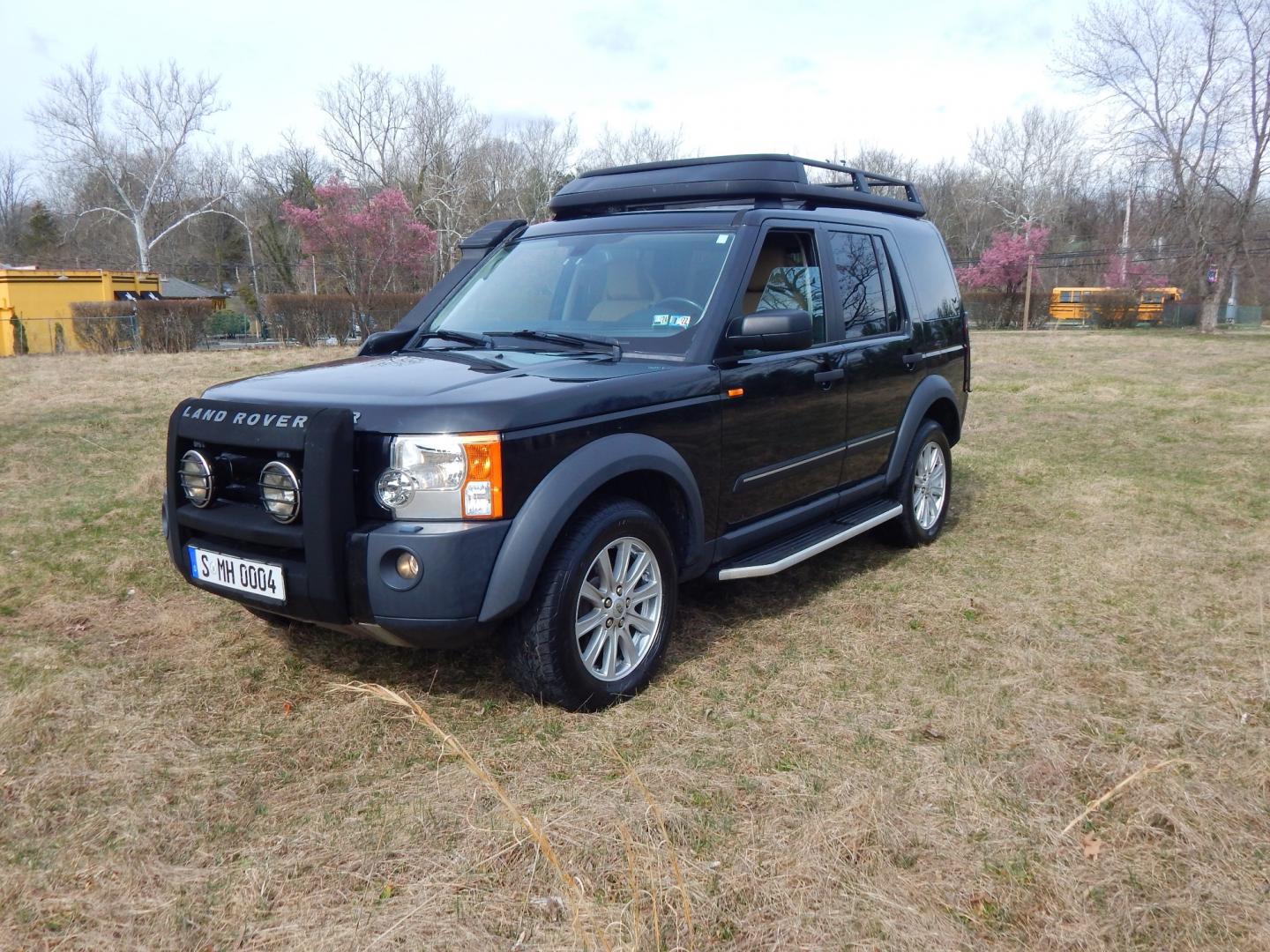 2008 Black /TAN LEATHER Land Rover LR3 SE (SALAE25408A) with an 4.4L V8 engine, Automatic transmission, located at 6528 Lower York Road, New Hope, PA, 18938, (215) 862-9555, 40.358707, -74.977882 - Here is a well cared for, One Owner 2008 Land Rover LR III. Features include all wheel drive, 4.4 Liter V8 engine runs great, automatic transmission, tilt wheel, cruise control, dual power sunroofs, dual power seats, wood grain, rear wiper, power windows/locks/mirrors, heated seats in the front an - Photo#0